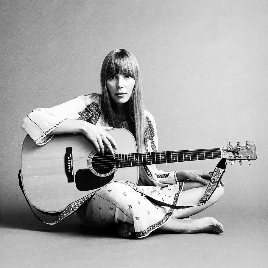 6-portrait-of-joni-mitchell-jack-robinson.jpg