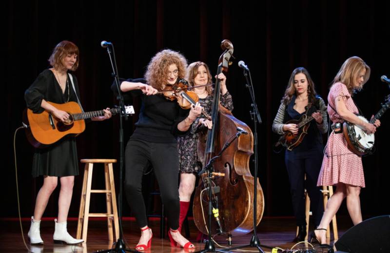 Molly Tuttle, Becky Buller, Missy Raines, Sierra Hull, Alison Brown