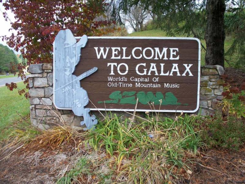 La ville de Galax, Virginie, célèbre pour ses rencontres et festivals autour de la musique old time.